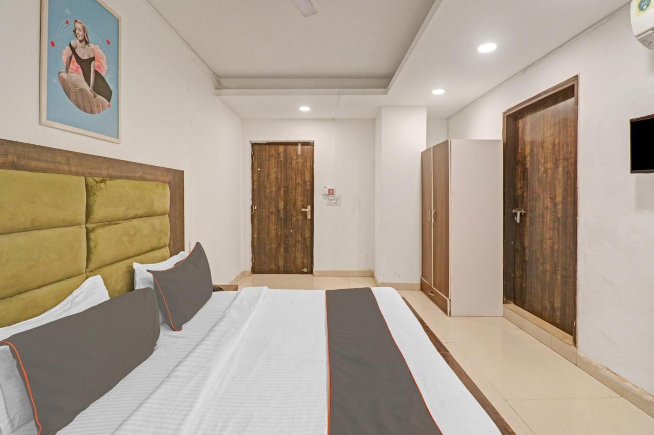 Hotel Collection O Seven Heaven Nuova Delhi Esterno foto