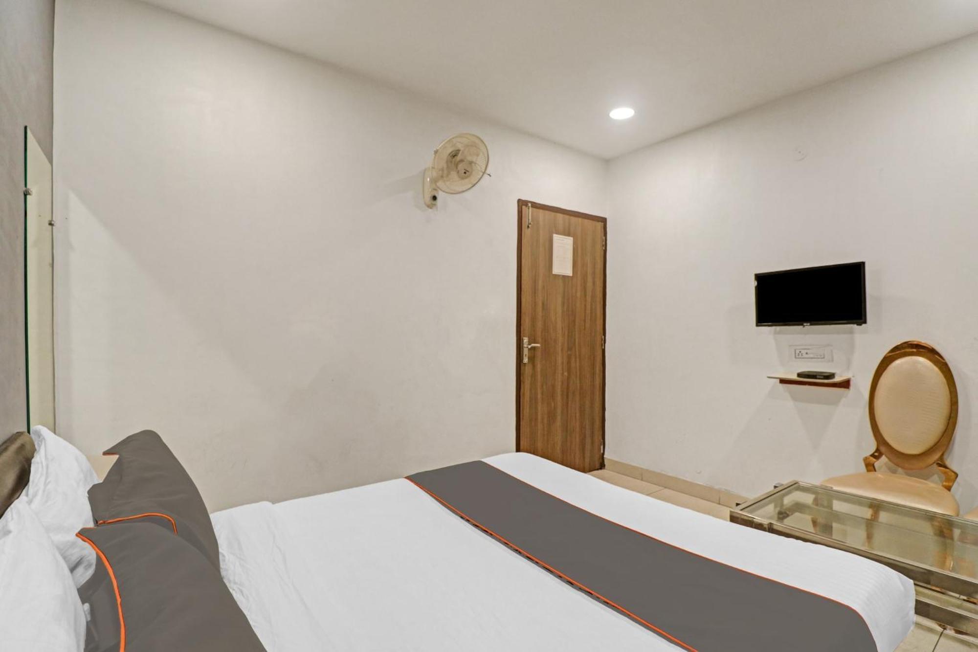 Hotel Collection O Seven Heaven Nuova Delhi Esterno foto